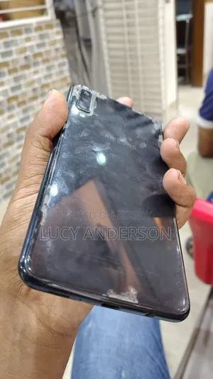 New Samsung Galaxy A7 64 GB Black