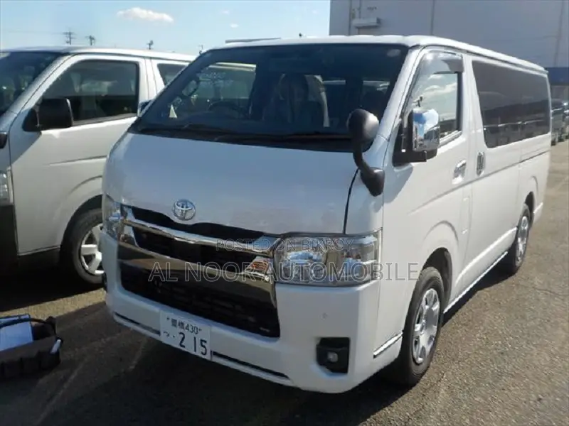Toyota HiAce 2021 Pearl