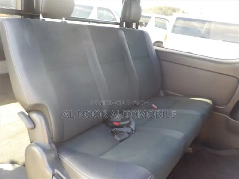 Toyota HiAce 2021 Pearl