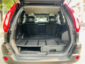 New Nissan X-Trail 2012 Black