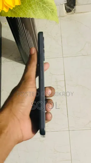 Vivo Y56 128 GB Silver