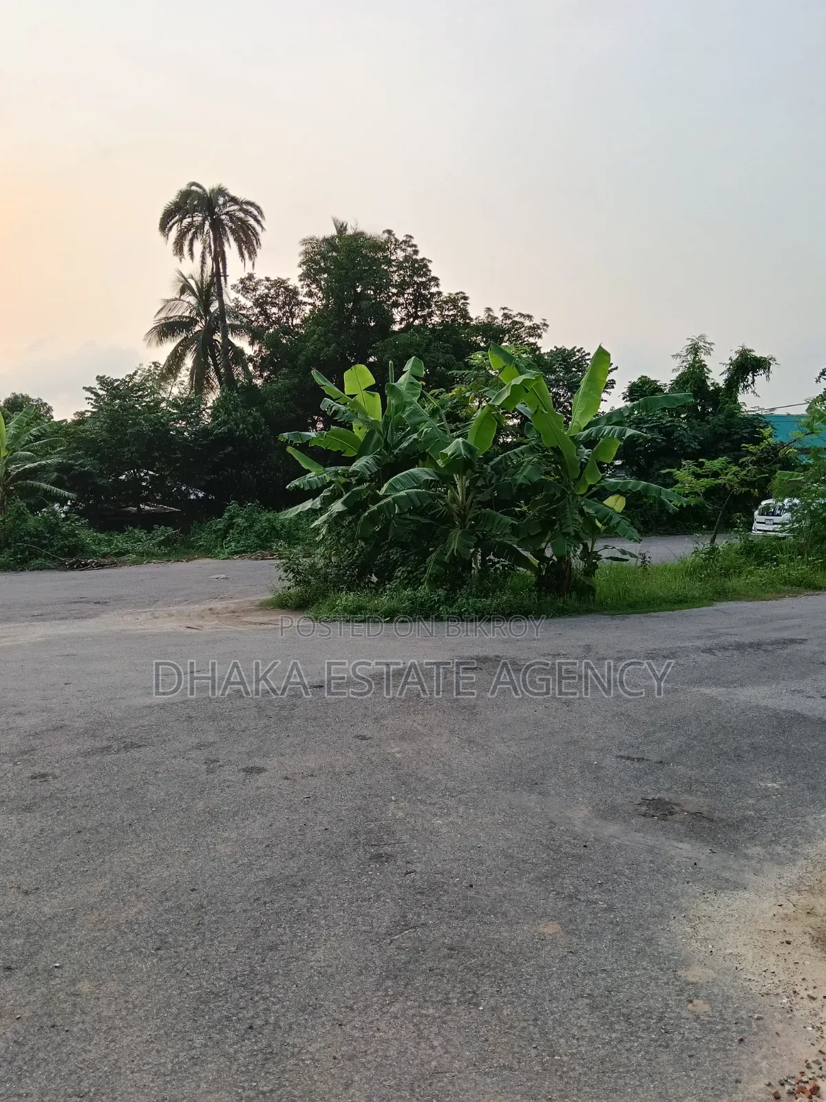ব্লক-এন, ১০+১০=২০ কাঠা দক্ষিণমুখী প্লট বিক্রয়