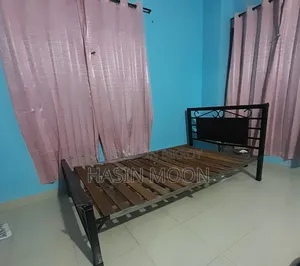 Semi Double Bed