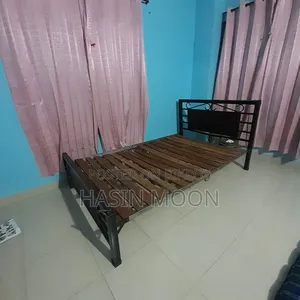 Semi Double Bed