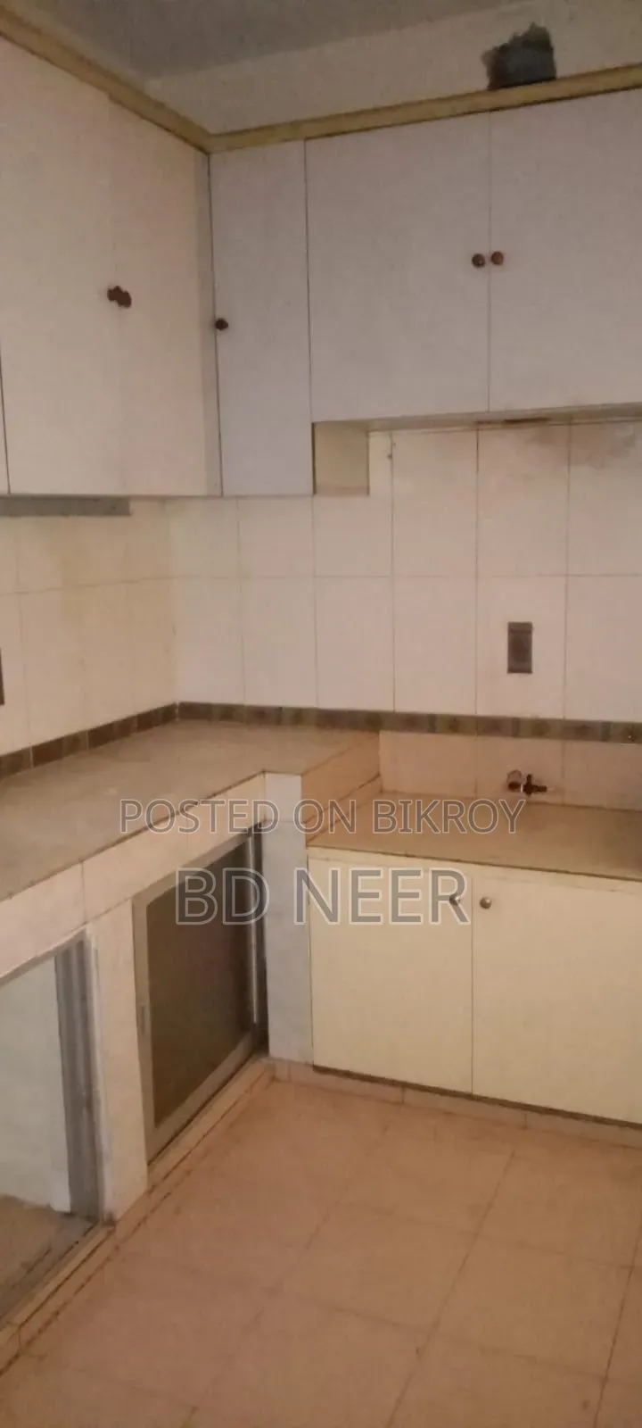 বনানীতে ৩ বেডরুমের অ্যাপার্টমেন্ট ভাড়ার জন্য