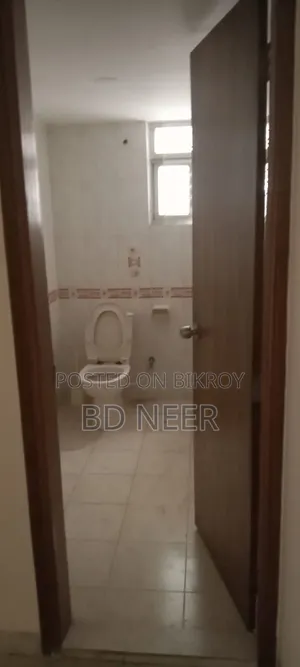 বনানীতে ৩ বেডরুমের অ্যাপার্টমেন্ট ভাড়ার জন্য