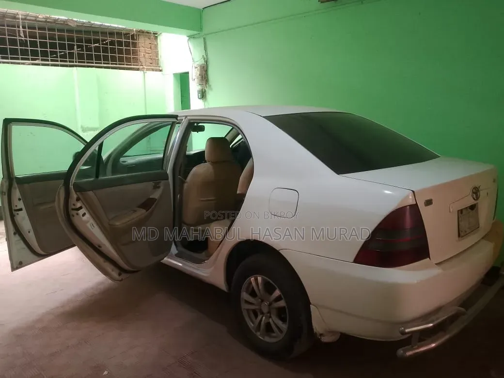 Toyota Corolla 2004 White