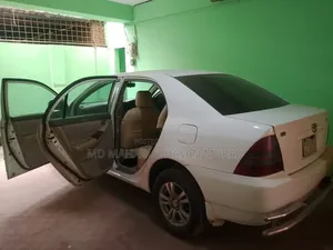 Toyota Corolla 2004 White