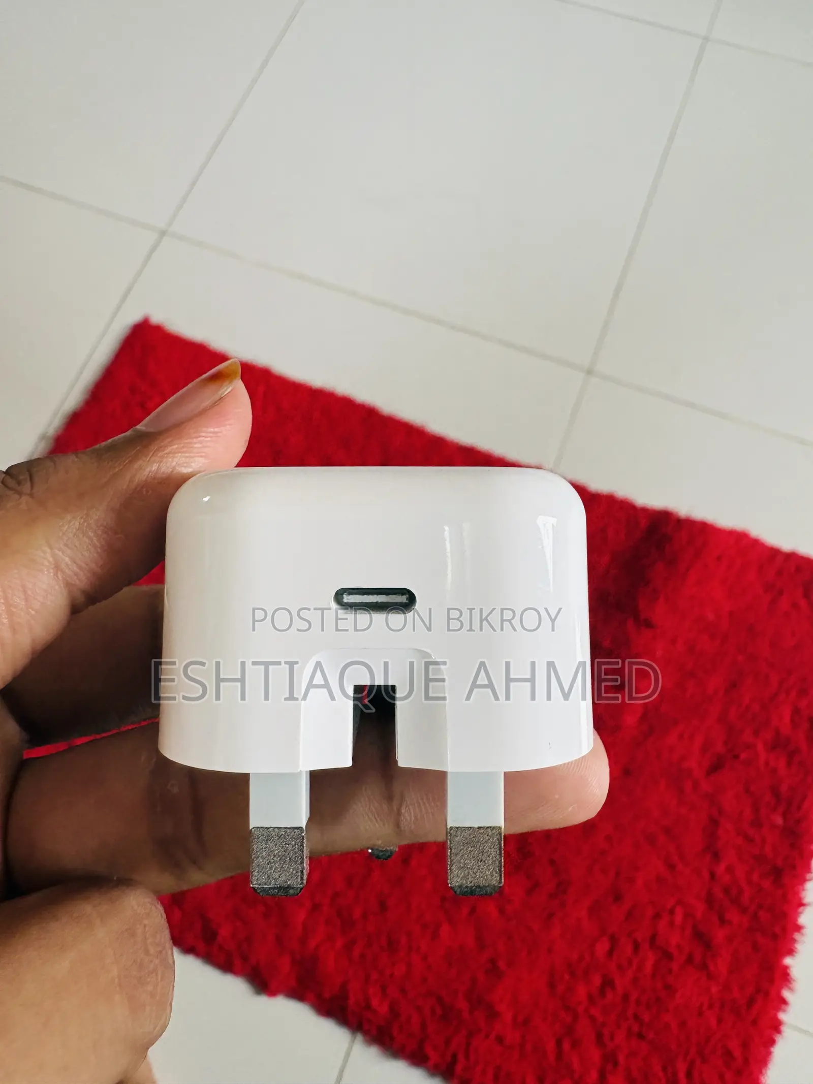 অ্যাপল অ্যাডাপ্টার ২০ওয়াট, অ্যাপল আইফোন অ্যাডাপ্টার