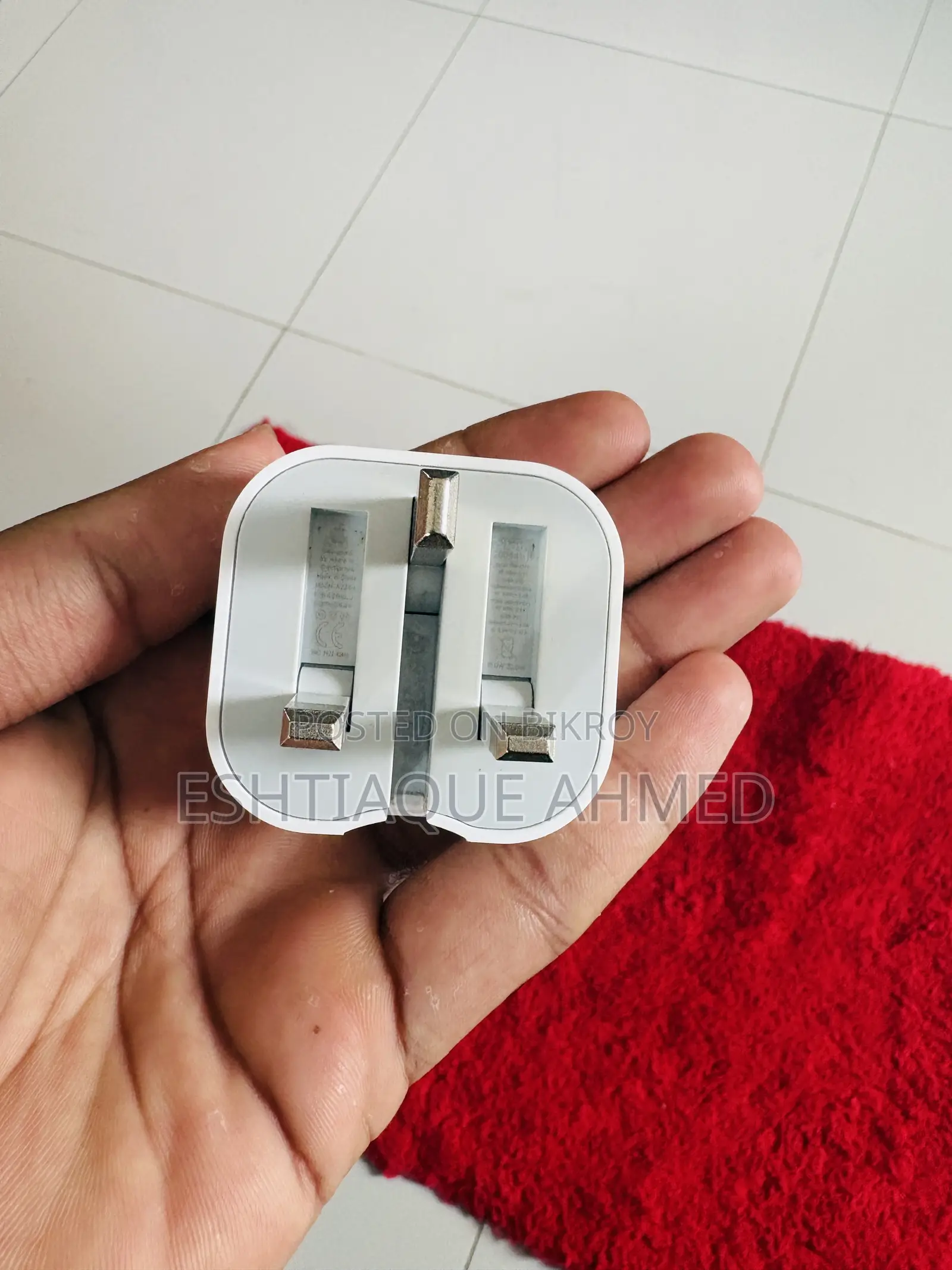অ্যাপল অ্যাডাপ্টার ২০ওয়াট, অ্যাপল আইফোন অ্যাডাপ্টার