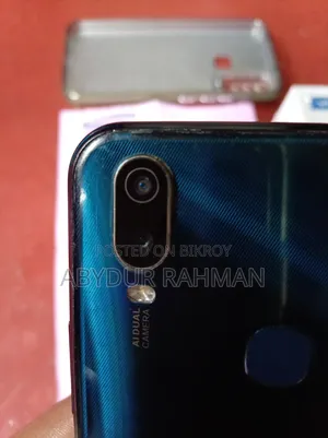Vivo Y11 32 GB Blue