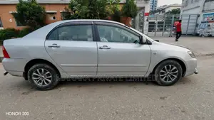 Toyota Corolla Sedan 2005 Silver