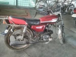 Runner F100 - 6A 2012 Red