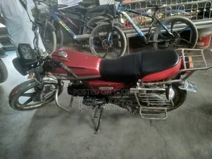 Runner F100 - 6A 2012 Red
