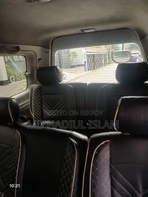 Toyota HiAce 2001 Red