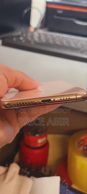 Apple iPhone XS Max 64 GB Gold