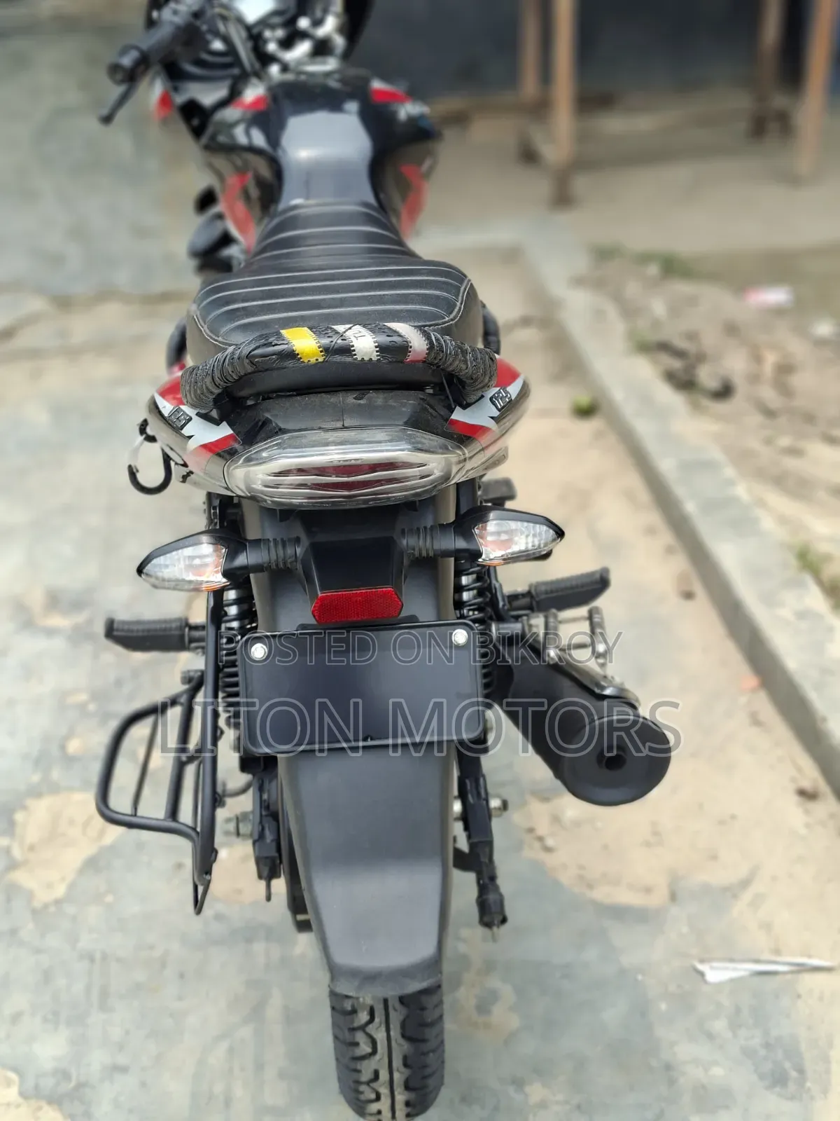 Bajaj Discover 125 2024 Black