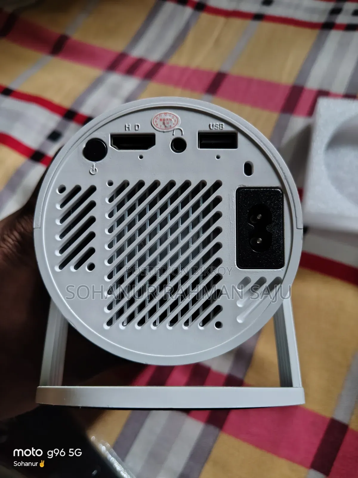 Smart Mini Projector for Sale! Android 1GB RAM, 8GB ROM