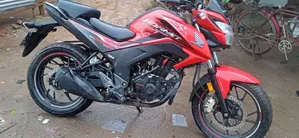 হোন্ডা হর্নেট ২০২১ রেড