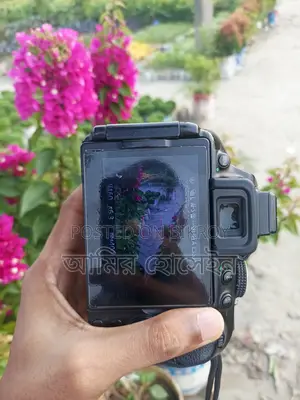 Nikon D5300 Camera for Sale