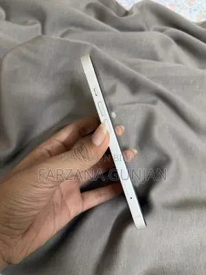 Apple iPhone 13 128 GB White
