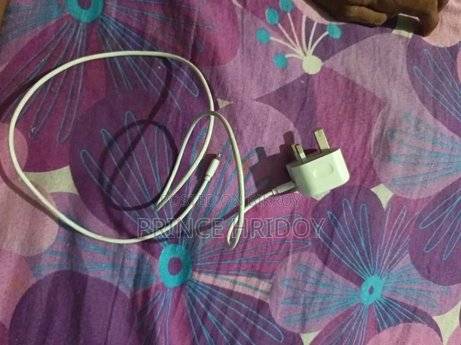 আইফোন অরিজিনাল চার্জার