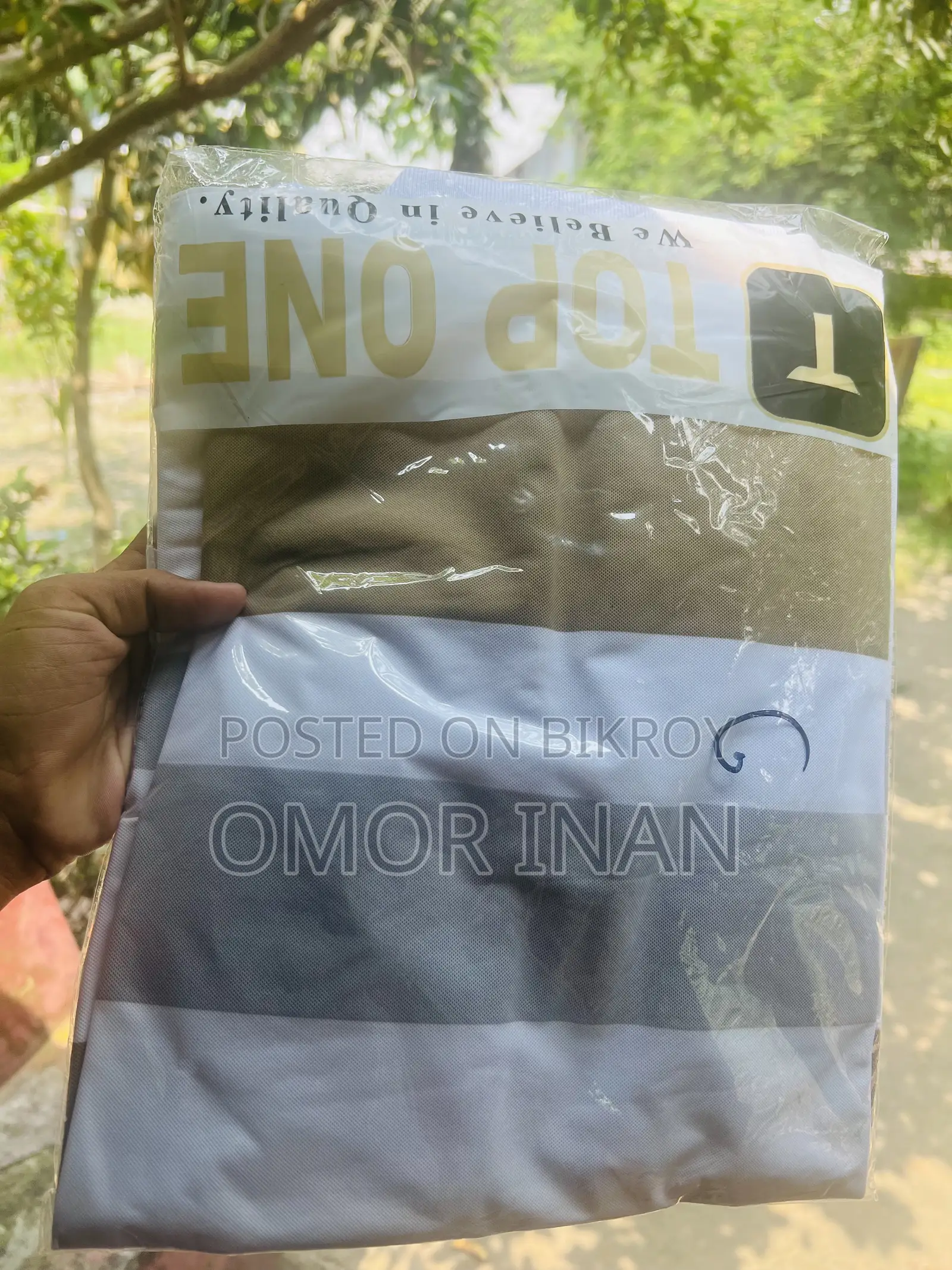 I want to sell this T-shirt