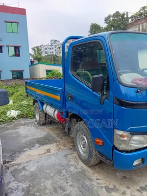 Toyota Dyna 2016