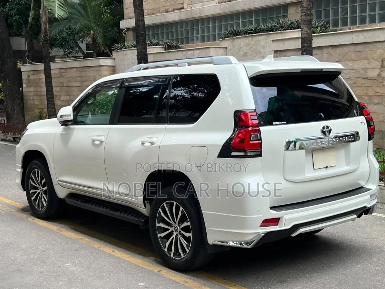 Toyota Land Cruiser Prado 4.0 Petrol TX-L 2020 Pearl