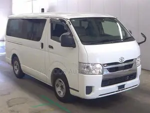 Toyota HiAce 2022 Pearl