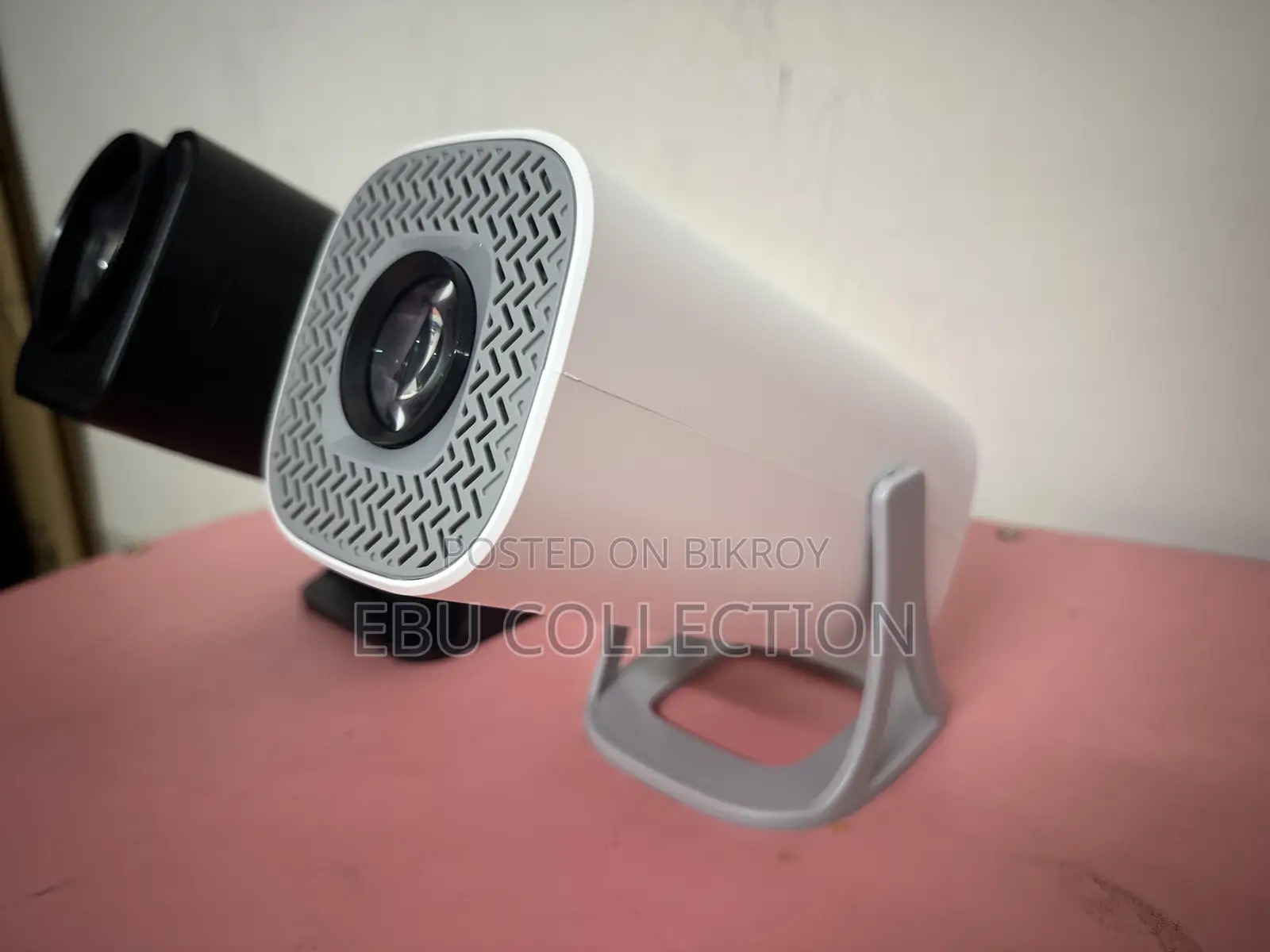 S40 Max Smart Android Projector