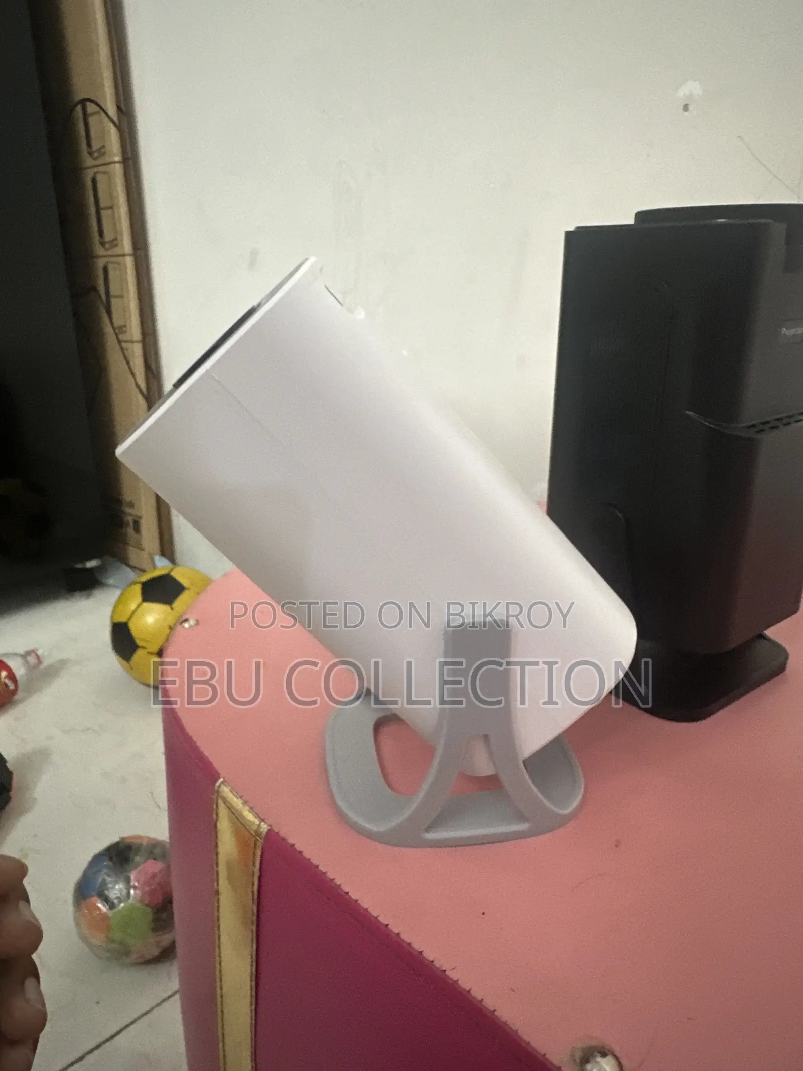 S40 Max Smart Android Projector