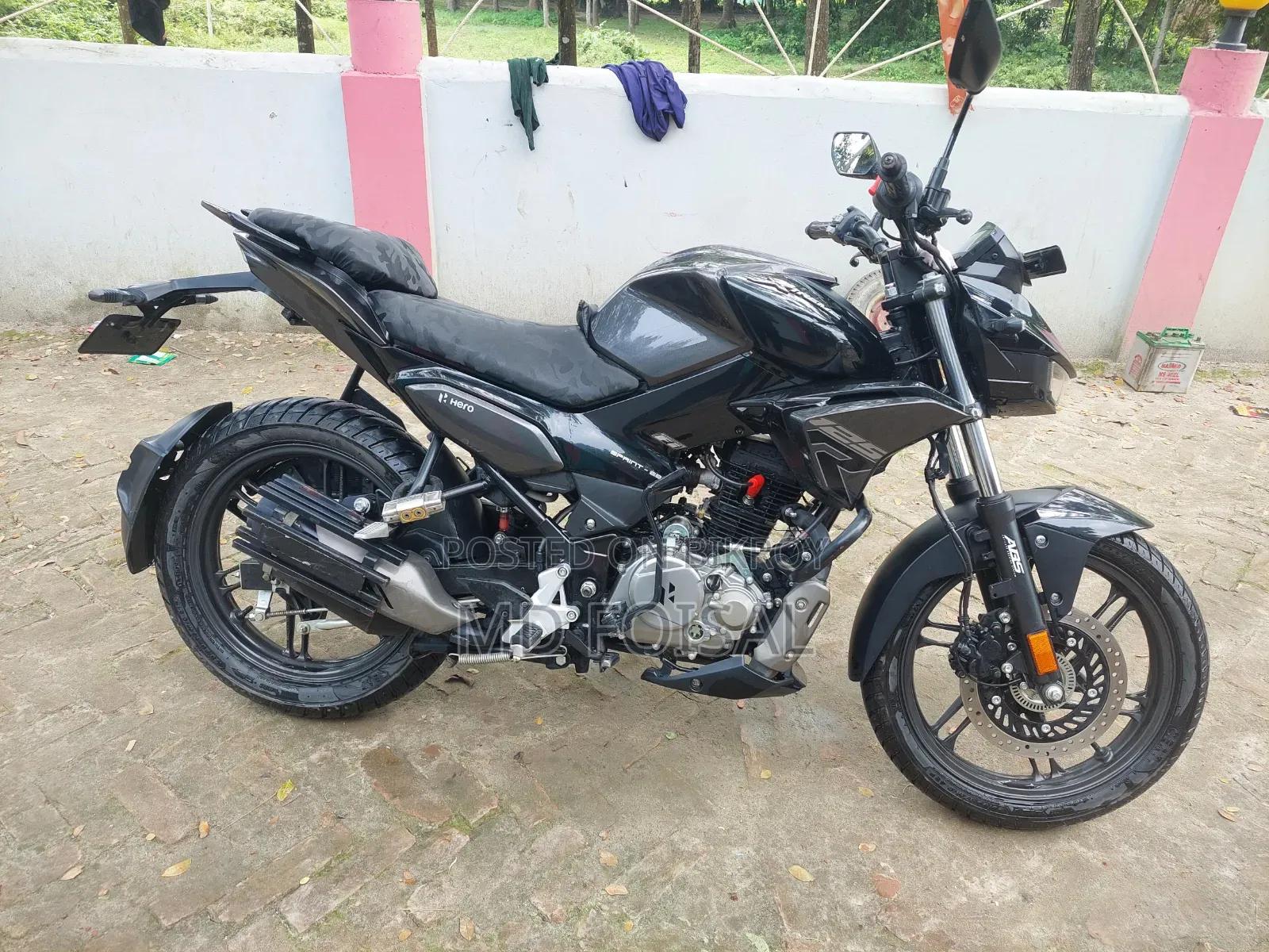 হিরো এক্সট্রিম ১২৫আর ২০২৫ ব্ল্যাক