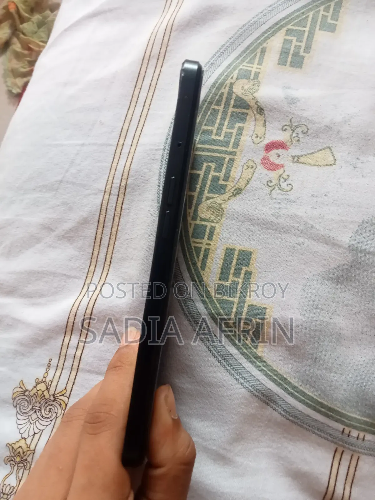ওপ্পো এ৭৭এস ১২৮ জিবি ব্ল্যাক