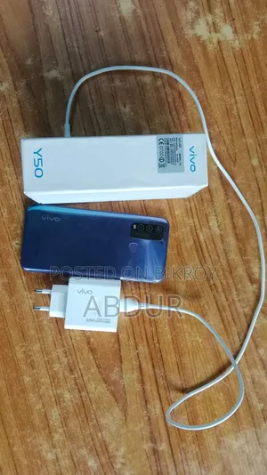 Vivo Y50 128 GB Purple