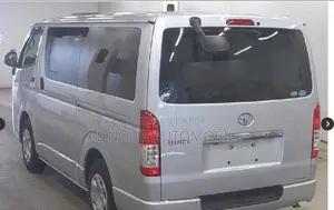 Toyota HiAce 2021 Silver