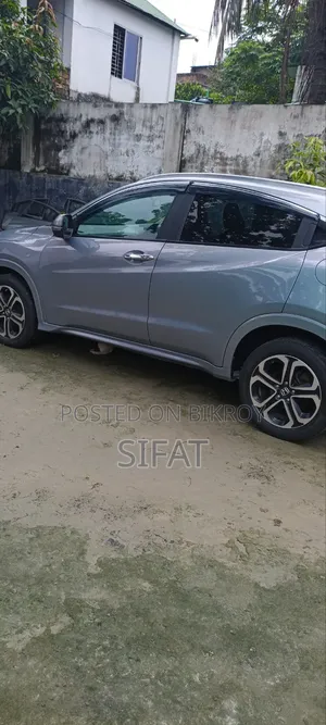 Honda Vezel 2015 Gray