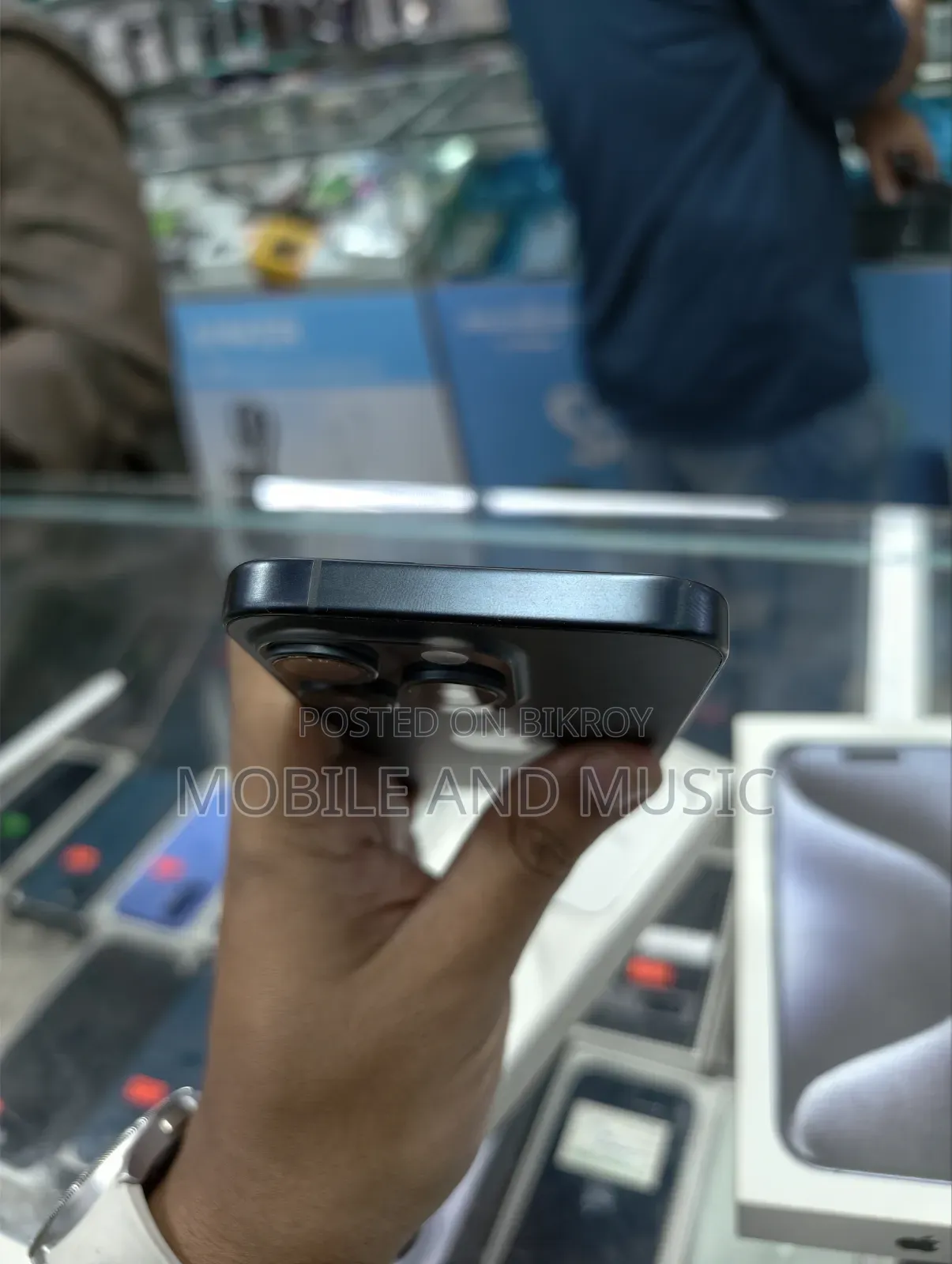 অ্যাপল আইফোন ১৫ প্রো ২৫৬ জিবি ব্লু
