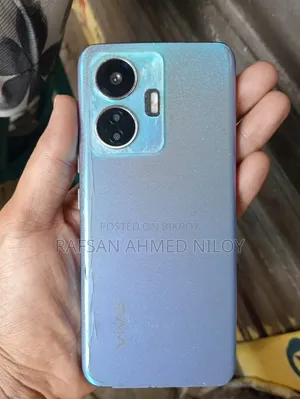 iQOO 128 GB Blue