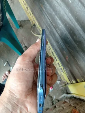 iQOO 128 GB Blue