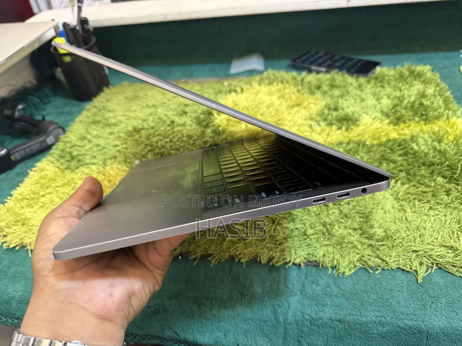 Laptop Apple MacBook Pro 2016 8GB Intel Core I5 SSD 512GB