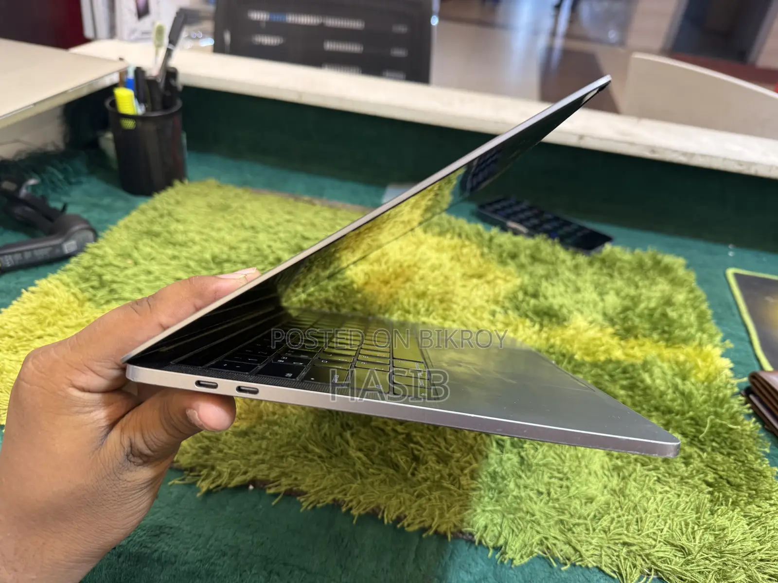 Laptop Apple MacBook Pro 2016 8GB Intel Core I5 SSD 512GB