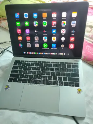 Laptop Apple MacBook Pro 2017 8GB SSD 256GB