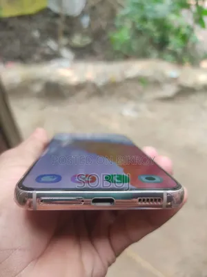 Samsung Galaxy S22 5G 256 GB Gold