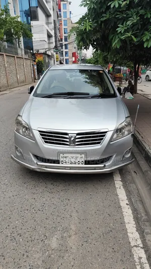 Toyota Premio 2013 Silver
