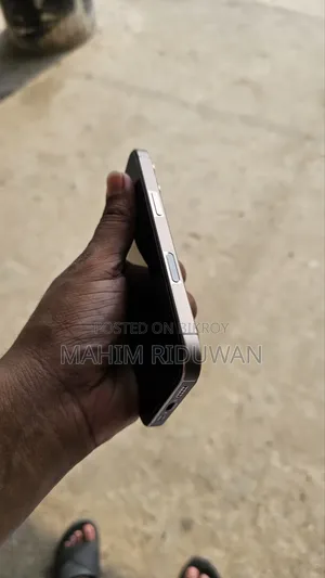 Apple iPhone 16 Pro 128 GB