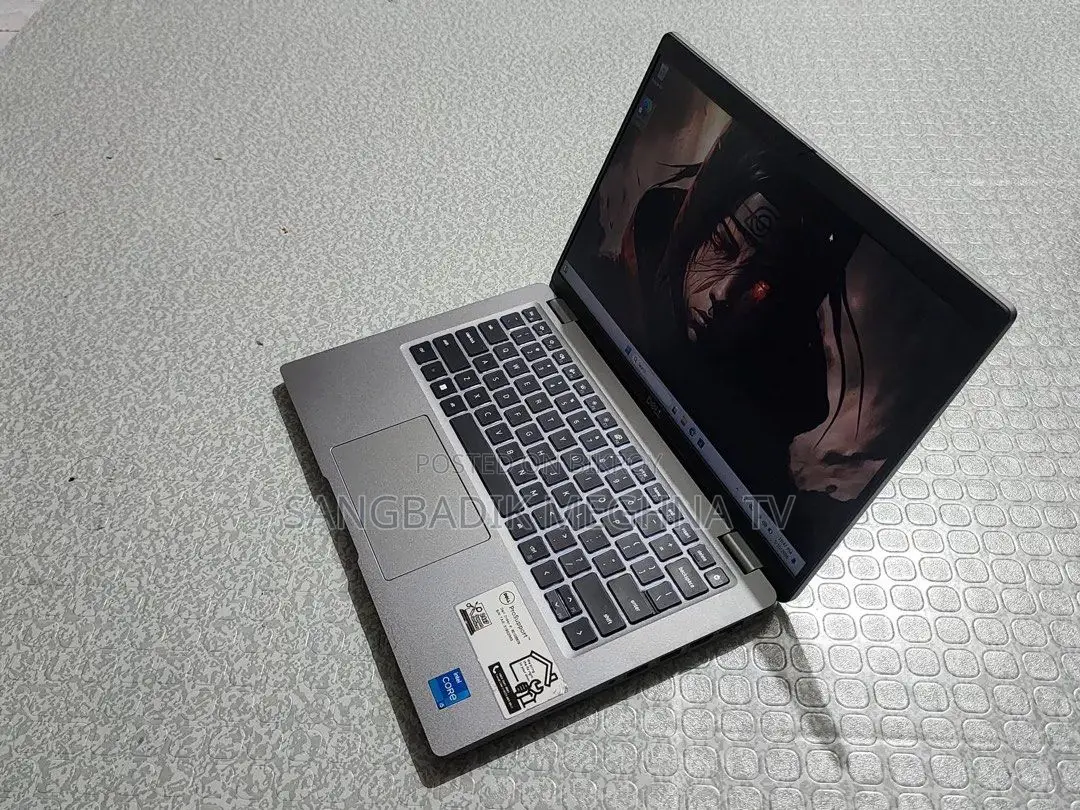 Laptop Dell 3GB Intel SSD 256GB