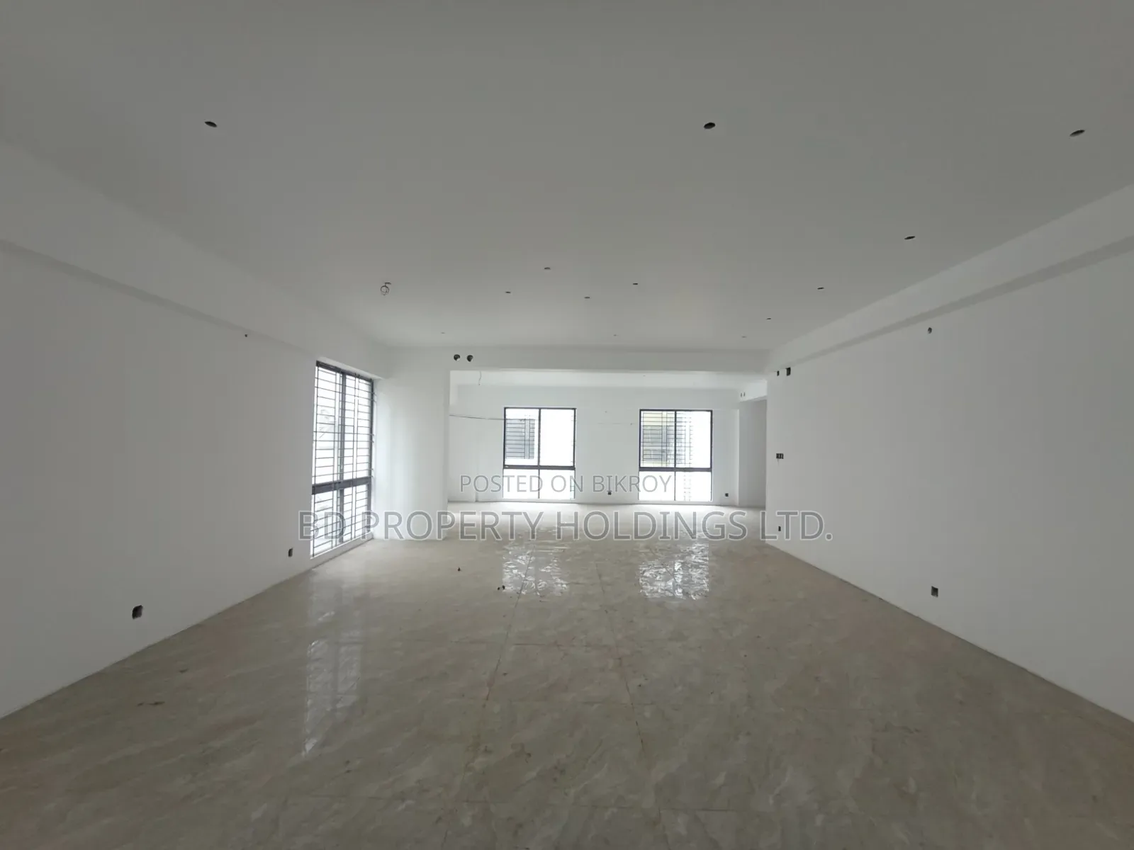 2900 Sft Luxurious Brand New Commercial Open Space For Rent In Uttara