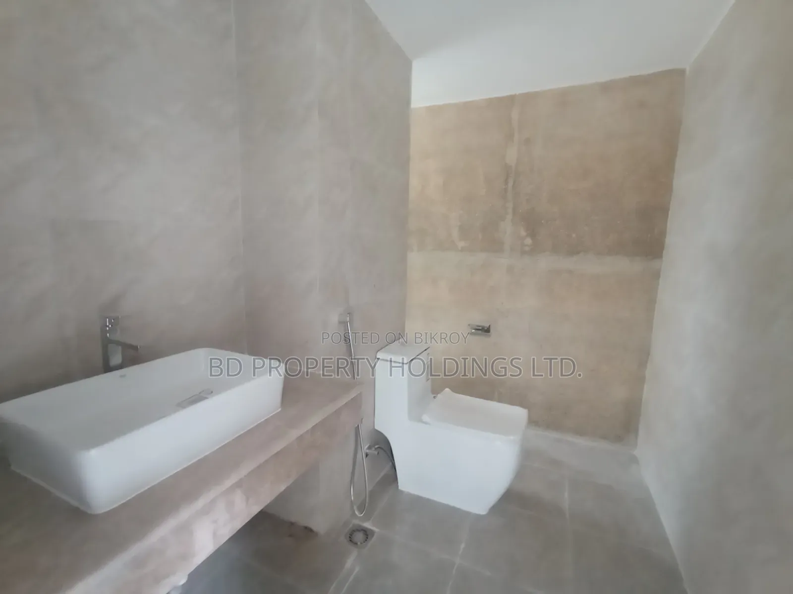 2900 Sft Luxurious Brand New Commercial Open Space For Rent In Uttara
