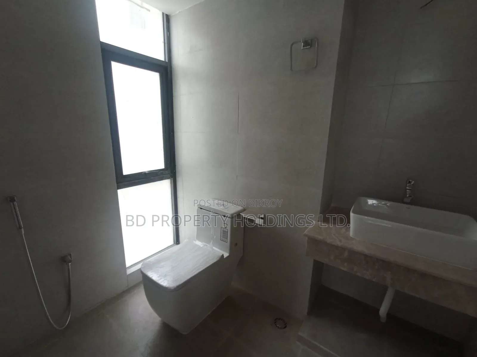 2900 Sft Luxurious Brand New Commercial Open Space For Rent In Uttara